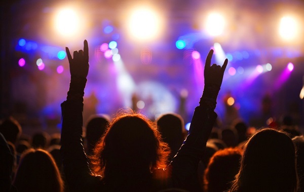 互联网思维,演唱会,免费,定制,汽车之家