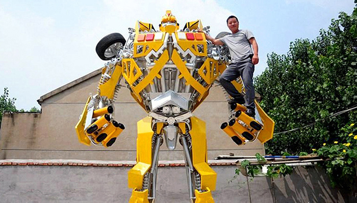 爸爸,,儿子,,父爱,,变形金刚,,大黄蜂,,擎天柱,,手工,,工人