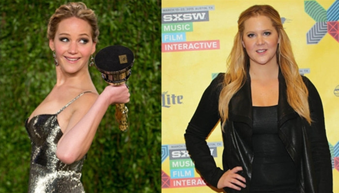 大表姐玩嗨舔闺蜜脚：恋足癖？要献便献吻？