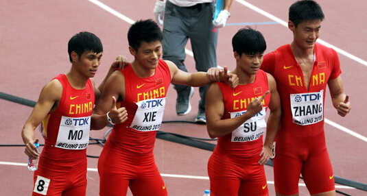 田径世锦赛：4x100米接力 中国男队历史性夺银