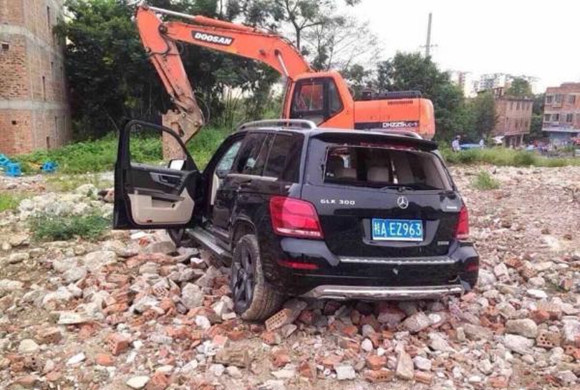 广西,拆迁,奔驰