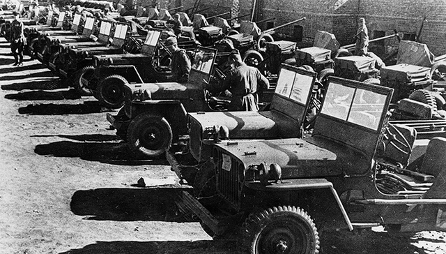 吉普车从疆场驶入大众生活