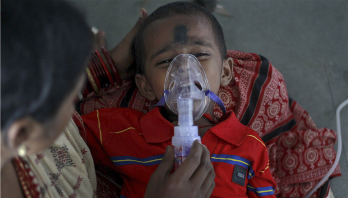 印度一儿童医院两周内61名婴儿死亡 是医生疏忽还是设备匮乏？