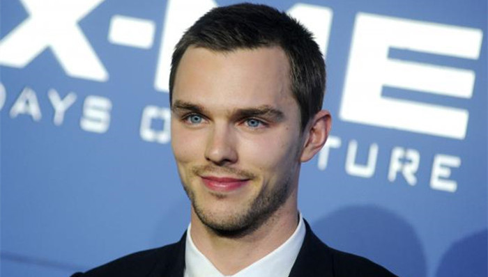 尼古拉斯·霍尔特将演《麦田里的守望者》作家塞林格