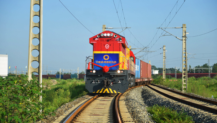 中欧班列蓉欧快铁正式实现双向运行