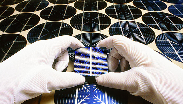 夏普研发光伏发电站智能蓄电系统