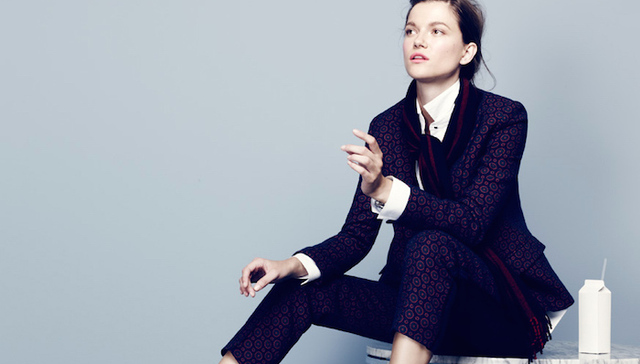 【穿个明白】说到时装性别倒置，不得不谈谈“吸烟装”