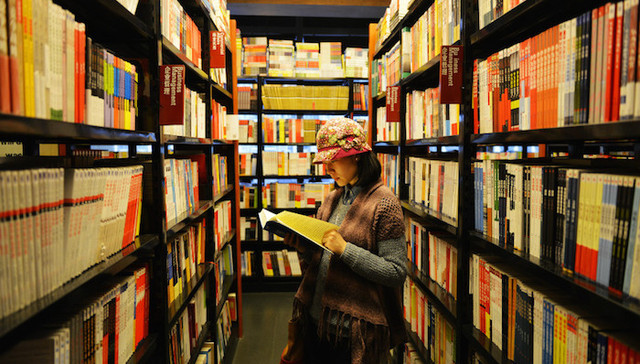 在这个越来越少人买纸质书的时代 如何设计一家书店