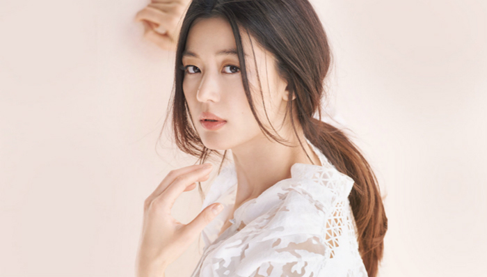 全智贤怀孕暂时息影 谁将成为下一任“韩流女神”？