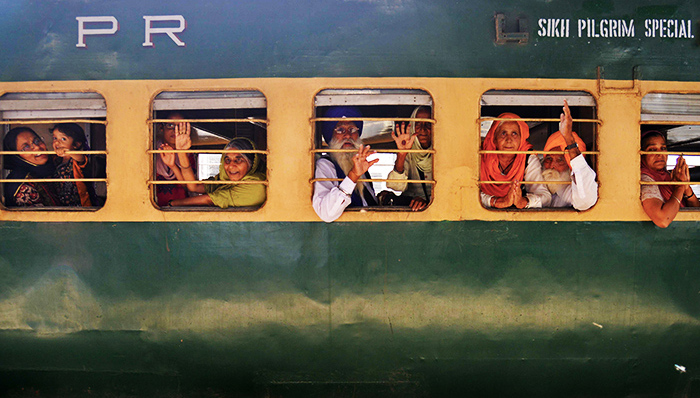 中国铁总中标印度高铁项目