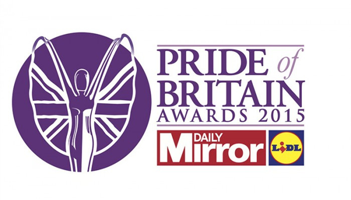 贝克汉姆身穿一袭黑色套装 帅气亮相“英国骄傲”颁奖典礼