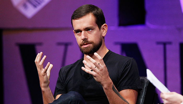 Twitter创始人重任CEO