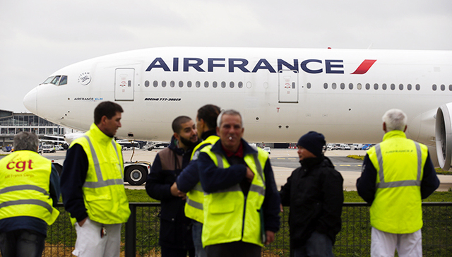 法航裁员引冲突