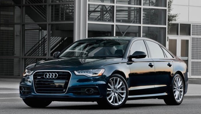 豪华车；消费者报告；特斯拉