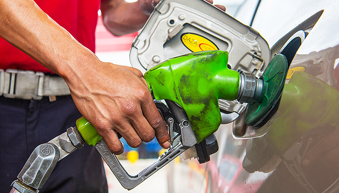 国际油价突破50美元