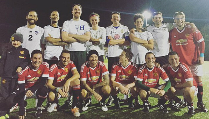 这一次，贝克汉姆带着儿子布鲁克林回到了老特拉福德