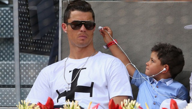 在5岁的“迷你罗”心中 梅西才是世界上最好的球员？