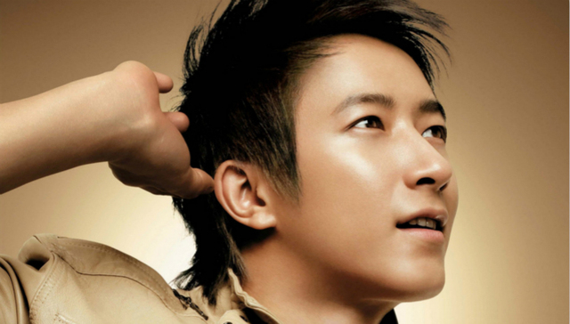 韩庚拍摄出道十周年纪录电影  谈及前东家SM时该说点啥？