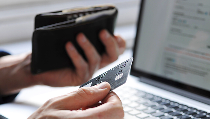 王思聪丢失黑卡