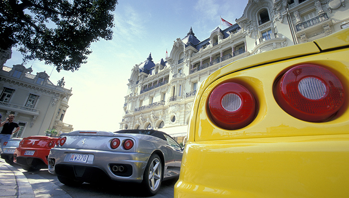 法拉利确定IPO价格