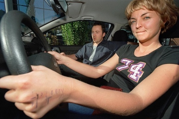 瑞士,年轻人,开车