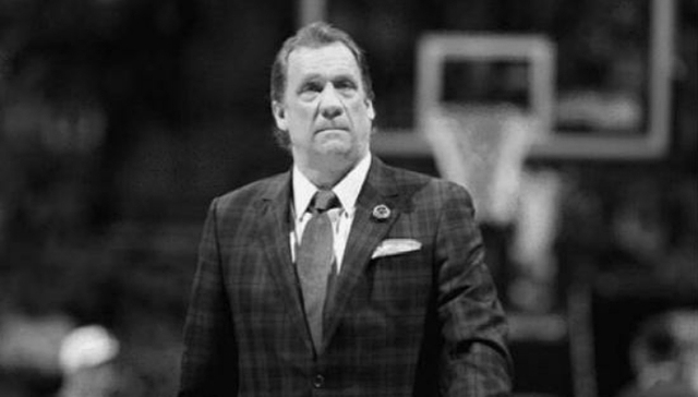 NBA森林狼队功勋主帅桑德斯因病去世 曾一手培育“狼王”加内特