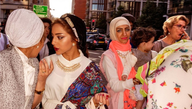 英国伦敦,富人区,哈洛德百货,harrods,阿拉伯富豪,贫富悬殊,摄影