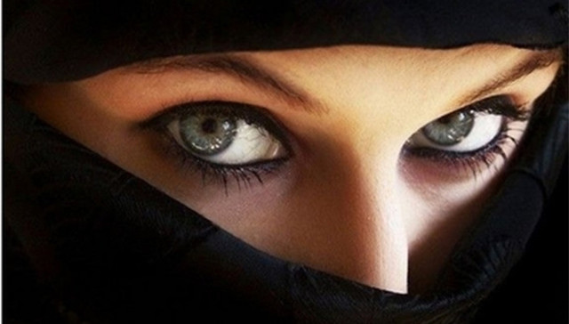 ISIS,人体炸弹,拉卡,女性