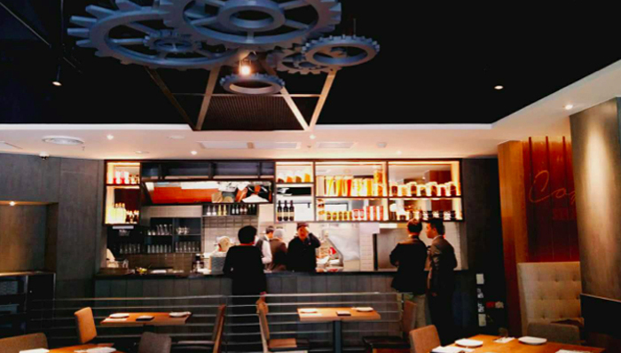 必胜客北京东直门餐厅开始试营业,必胜客门店升级