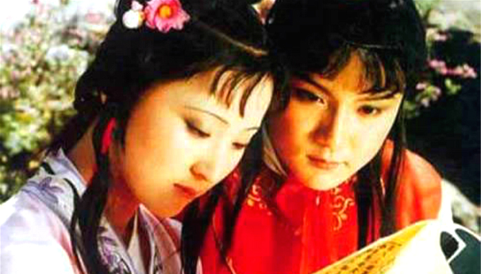 红楼梦,婚恋,信物,情感,曹雪芹