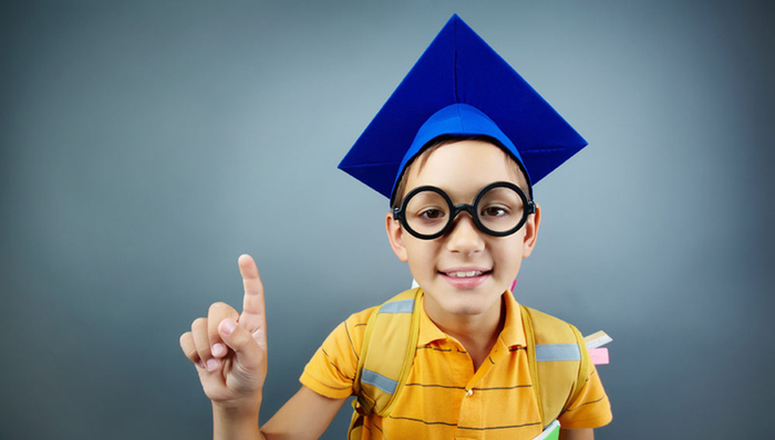 低龄诗人,梁胜杰,漂亮的铁头,天才儿童,科幻小说家,三体,刘慈欣