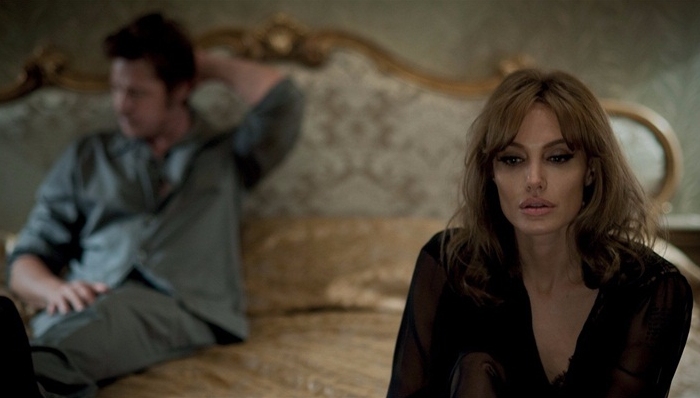 安吉丽娜·朱莉新电影灵感来自癌症逝世的母亲