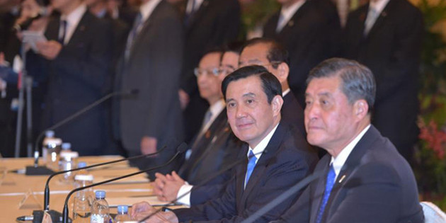 “习马会”后马英九的真情告白：两人握手时都很用力