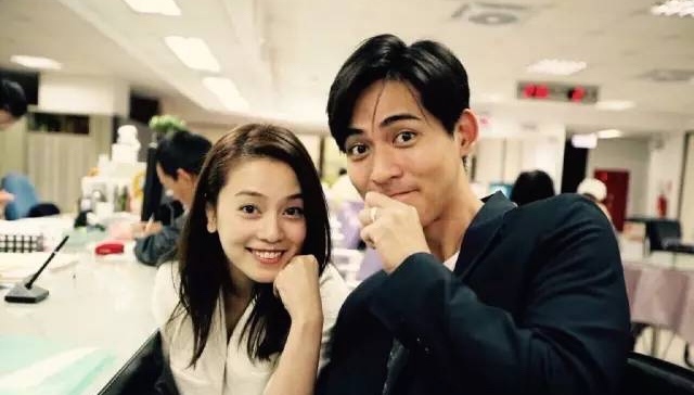 虐狗！仔仔周渝民宣布结婚了，周太微博下面尽是哭脸