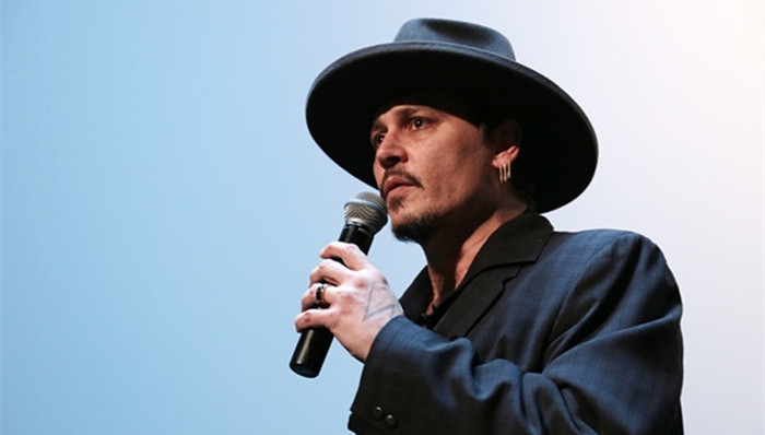 约翰尼·德普专访：我所有的角色都是同性恋