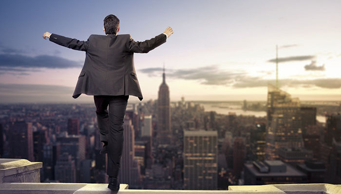 用高薪挽留人才