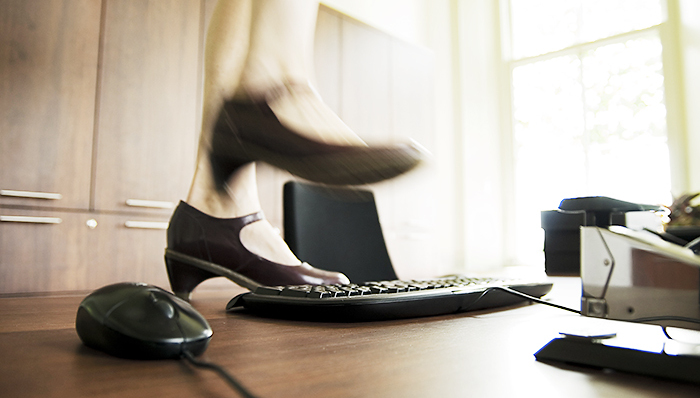 江西昌铜快递货车着火