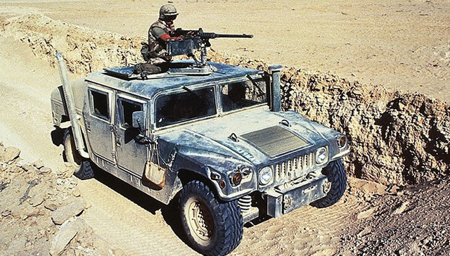 【JMedia】飞机空投军用悍马？一组图看穿美国军方的伎俩！