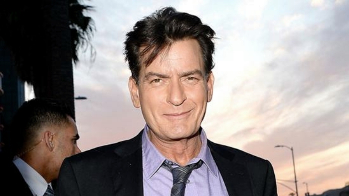 吸毒、酗酒、滥交、艾滋病，这位好莱坞一线大咖的麻烦大了，或被判重罪