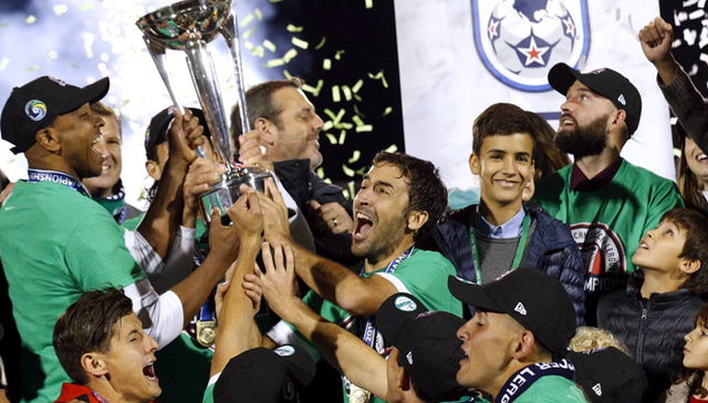 和劳尔一样 这些球星都用冠军结束了自己的职业生涯