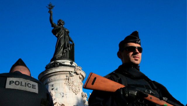 对ISIS亮剑的法国军队都有什么秘密武器？