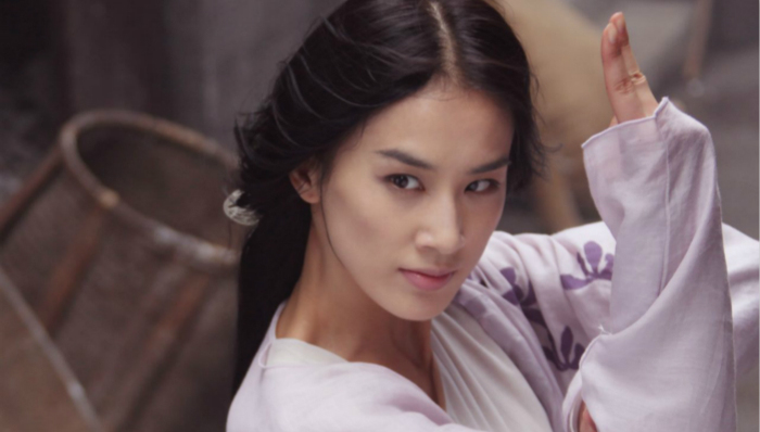 黄圣依,自媒体,黄圣依泼橙汁