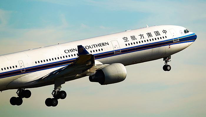 南航致歉腹痛乘客