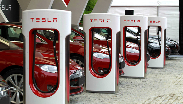 虽然亏损加剧 特斯拉的南北充电网络还是建成了