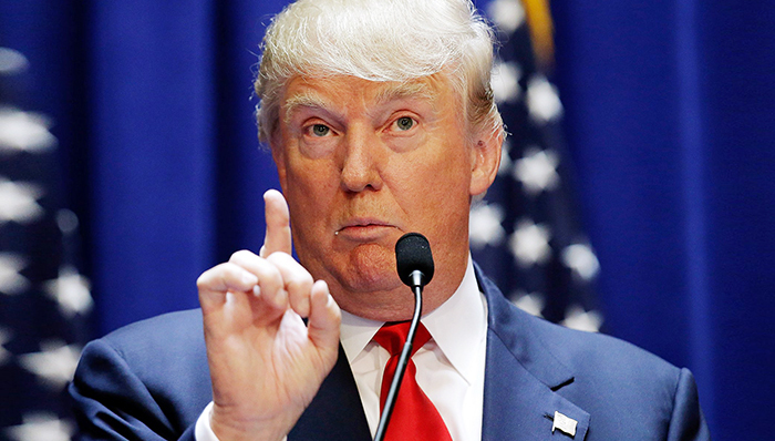 特朗普模仿残疾记者