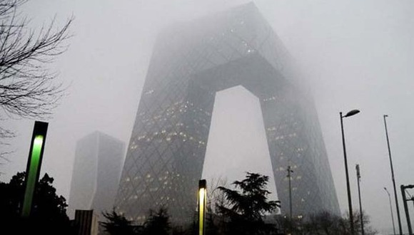 北京重雾霾天气仍在持续 昨夜部分地区pm2.5浓度一度接近1000