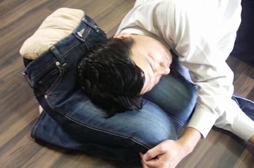 日本,就业,岗位,膝枕