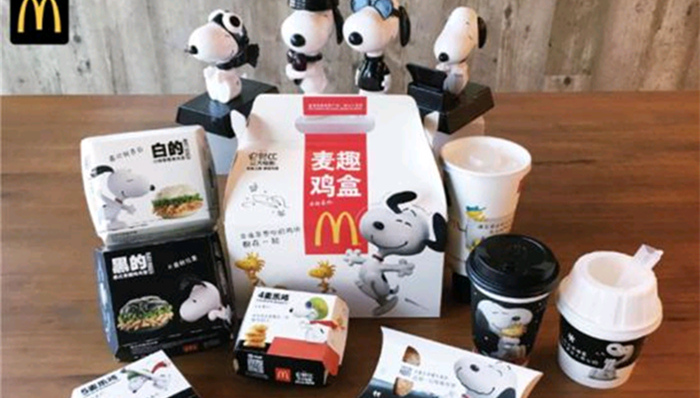 麦当劳,黑白汉堡,史努比