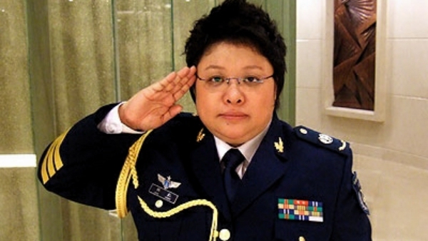 韩红退伍后何处去？将与华录百纳合作新公司