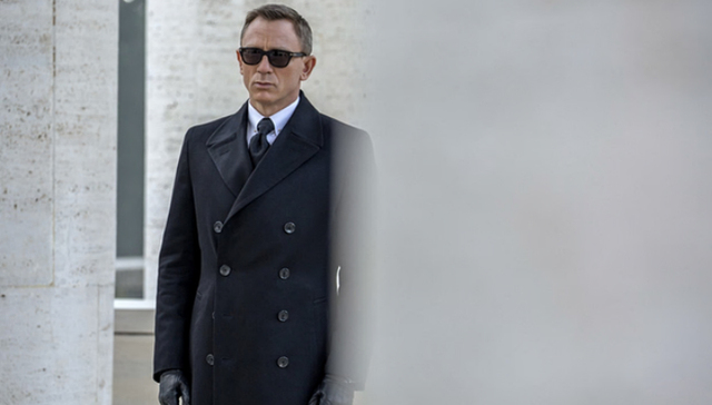 《007》是如何在好莱坞中保持英国本色的